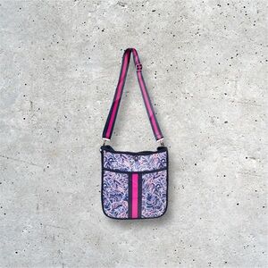 NWT Simply Southern Leaf Print Crossbody